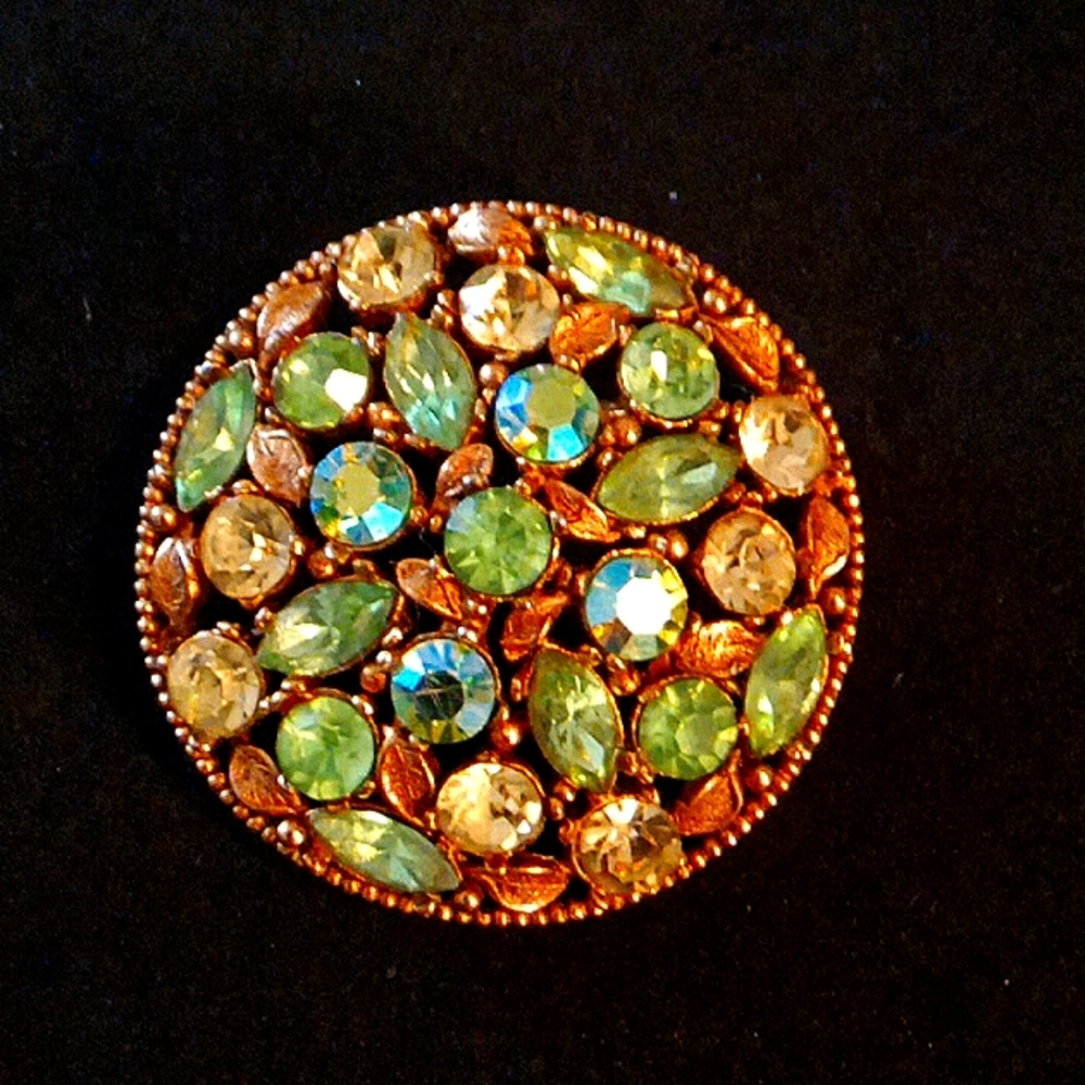 Vintage signed Regency Rhinestone Brooch 2 inches diameter in Great Condition